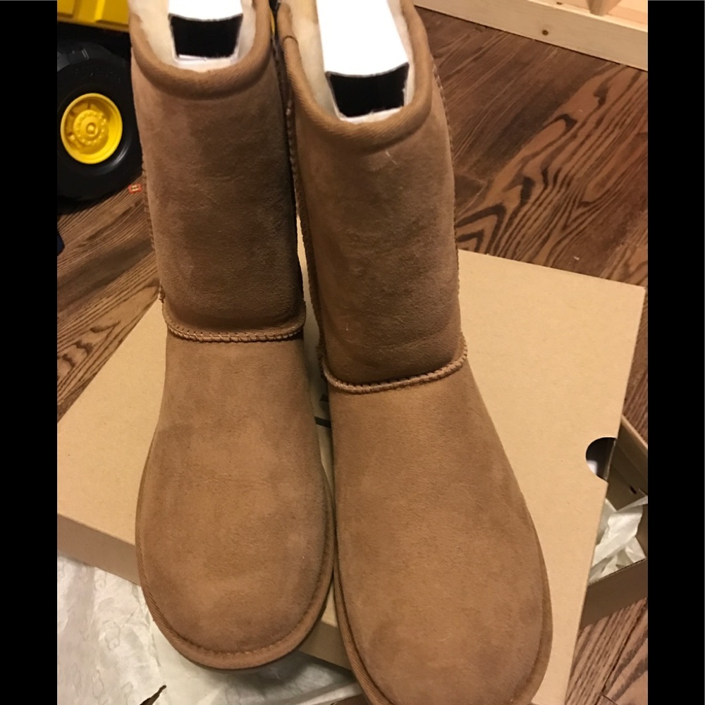 Ugg Classic Short II -Chestnut